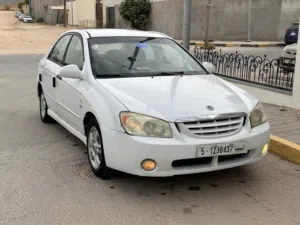Used Kia Spectra in Tripoli