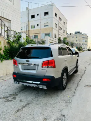 Used Kia Sorento in Hebron