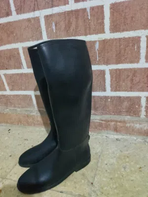 جزمة ركوب خيل مقاس 39 للبيع