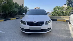 سكودا-اكتافيا-ترخيص-2015-ديزل-مطور-1600-اوتوماتيك