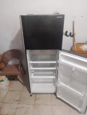 ثلاجة بخارية