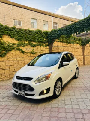 فورد C-MAX فلل كامل بانوراما 2015 ثلاث جيد وقصعة بحالة الشركة للبيع