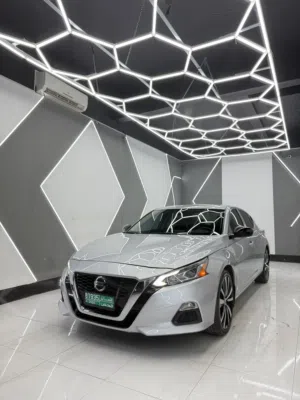 Used Nissan Altima in Al Dhahirah