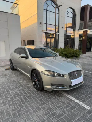 2014 Jaguar xf v6 supercharger full option