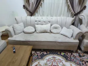 كنب كامل 80 ريال