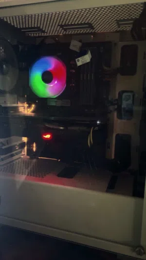 Pc مستعمل للبيع