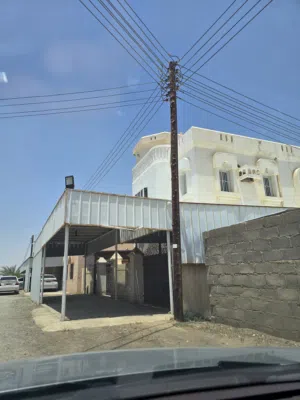 منزل للايجار بموقع مميز في المرتفع.