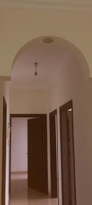 170 m2 3 Bedrooms Apartments for Rent in Salt Al Saro