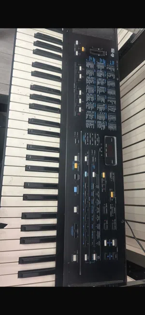 اورغ roland E-40 مستعمل شرقي وغربي