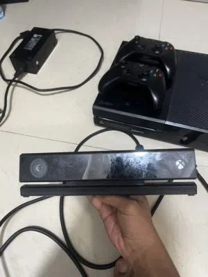 اكس بوكس +كيمره للبيع او بدل بي بلاستيشن 4 الوصف مهم ..