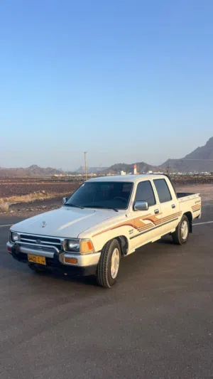 Used Toyota Hilux in Al Dhahirah