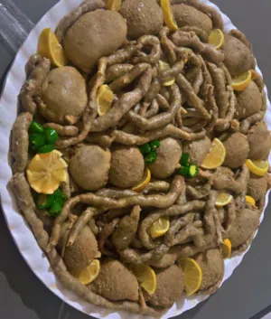 اكلات وحلويات طيبة ونظافة