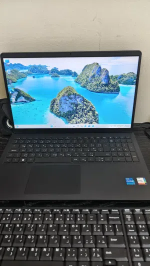 Dell vostro 3520 model.i5 11th gen in good condition for sale.with all orginal accessories