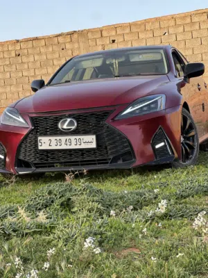 لكزاس is250