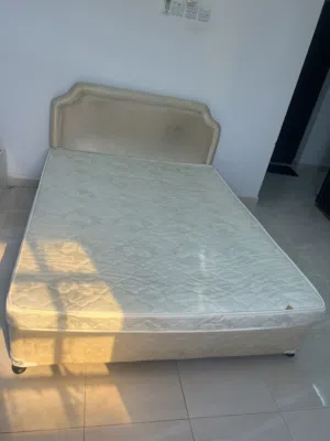سرير شخص ونص