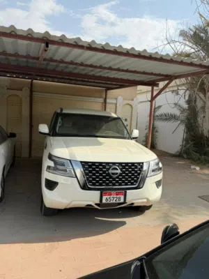 للبيع نيسان بترول 2019مكينة الصغيره V6محول 2024من الخارج ملكية سنة قابل للتفاوض بشي بسيط ماشي160الف