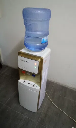 مبرد مياه  ماركة جولدن  حالة ممتازة   Water cooler in excellent condition