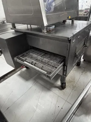 Pizza oven made by Marshal USA very clean and over-hall 70 cm rail Dish washer Fagor Spain under top