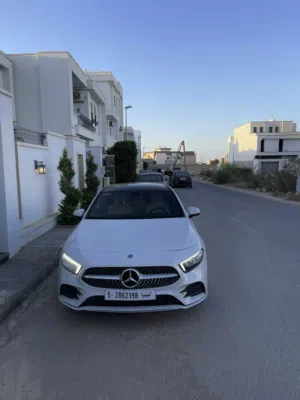 السلام عليكم  مرسيدس A220