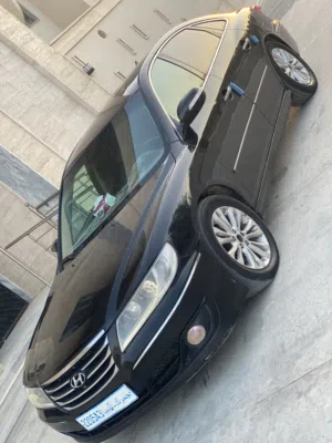 Hyundai . Azera . 2010 . New0
