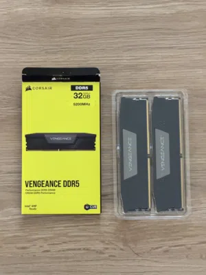 CORSAIR Vengeance 32GB (2 x 16GB) 288-Pin PC RAM DDR5 5200