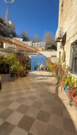 205 m2 3 Bedrooms Apartments for Sale in Amman Tla' Ali