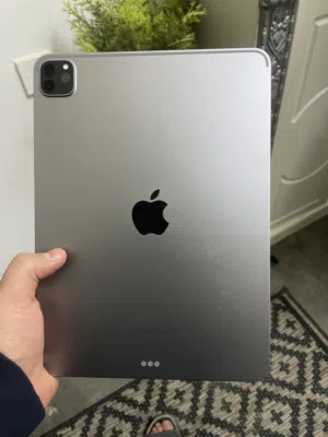 Apple iPad pro 4 256 GB in Misrata