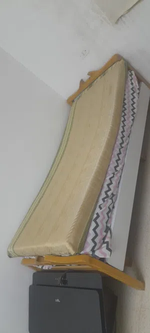 تخت خشب مفرد للبيع