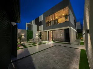 2 Bedrooms . Furnished . Daily0