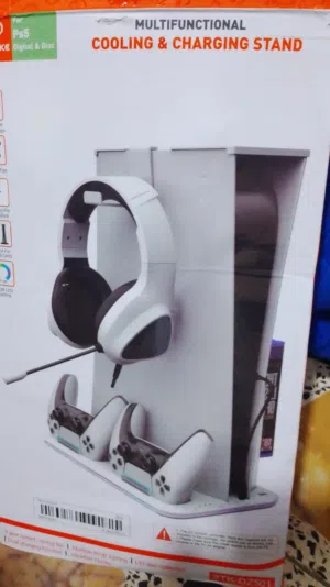 قاعدة شحن بلي 5  لليدات وفيه انارة لد كما في الصورة ماركة