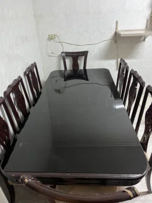 طاولة سفرة للبيع بداعي السفر