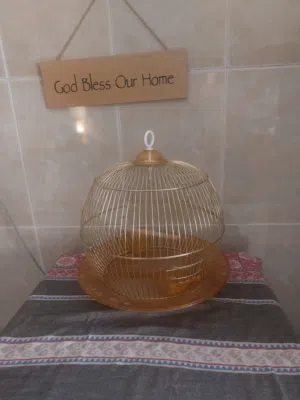 قفص عصافير و طيور مستعمل بحالة جيدة جدا