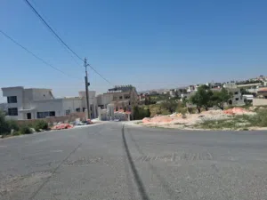 ارض في شفا بدران تصلح لفيلا مميزه بين فلل حديثه