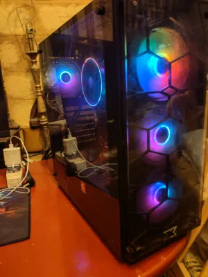 كومبو psu 650w 80+ gold seasonic semi modular مع كيس venom x xigmateck للبيع بسعر حرق