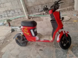 دراجة r9 للبيع