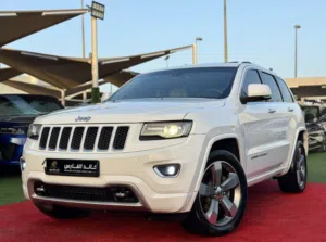 جيب غراند شيروكي 2014 Overland Plus خليجي بحالة الوكالة التامة وسعر عرض ممتاز.