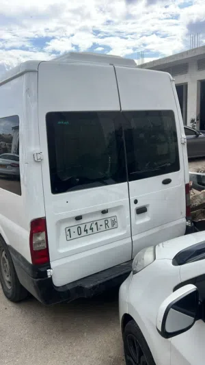 فورد-ترانزيتي-موديل-2006-اصل-عمومي-سيارة-مش-ناقصها-ولا-برغي