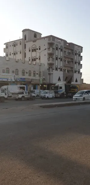 1500 m2 . Landlord0
