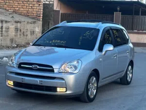 Used Kia Carens in Tripoli
