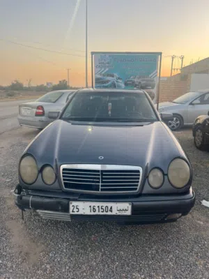 مرسيدس عوينات عيوبها بومبه دروالك ومكيف وصاله  ومحرك فيه قوميني خاطي هكي سياره الله ايبارك