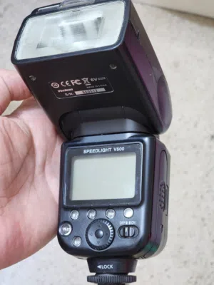 فلاش خارجي speedlight