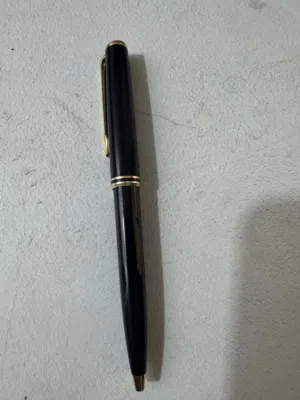 Vintage Montblanc Classic Ballpoint Pen – Black Resin with Gold Trim – Excellent