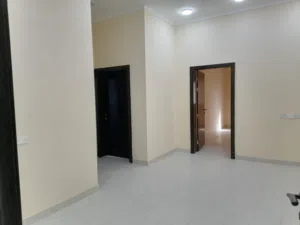 شقة للايجار في سترة الخارجية