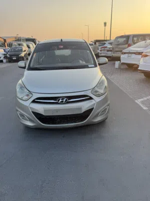 هيونداي i10 حاله جديده جدا خليجية مالك اول جاهزه للترخيص