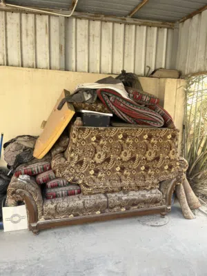 للبيع كراسي