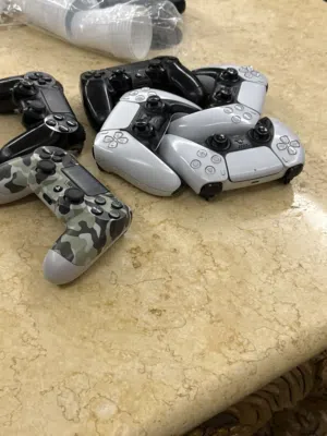 اجهزة سوني فايف وفور كل جهاز فيه مشكلة بسيطه للي يبيه كقطع سكراب حياه