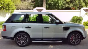 Premium Range Rover 2012 model GCC spec - Supercharged in mint condition