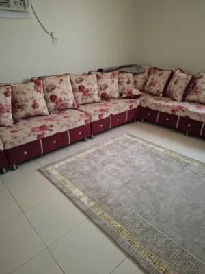 كنب مستعمل نظيف