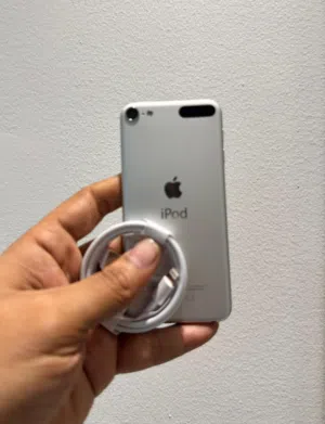 Appel I pod Touch 6th generation silver excellent condition 32gb
