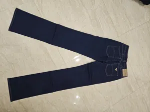 بنطلونات منوعة